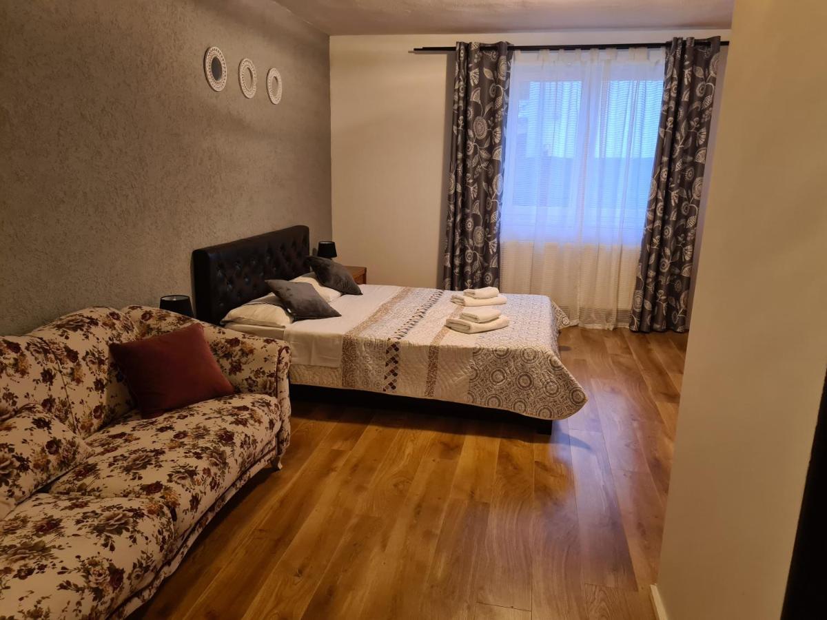 Luca'S House Apartment Balotesti Ngoại thất bức ảnh