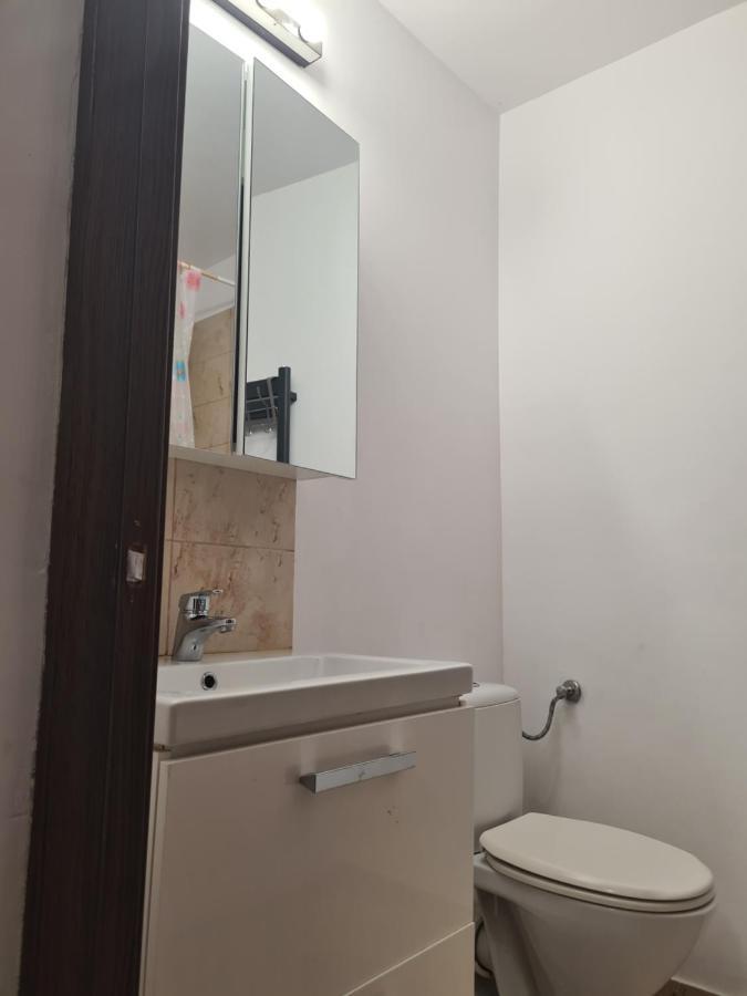Luca'S House Apartment Balotesti Ngoại thất bức ảnh