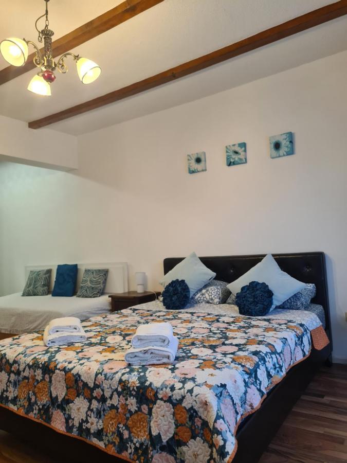Luca'S House Apartment Balotesti Ngoại thất bức ảnh